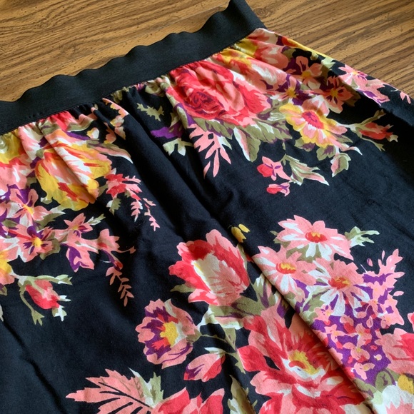 Fire LA Bright Floral Skirt - Picture 3 of 4